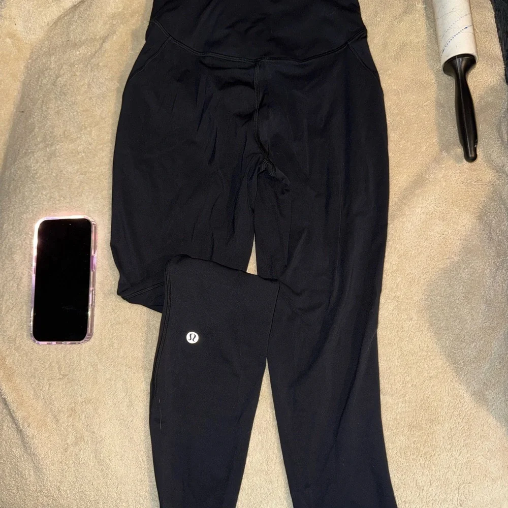 6 bundle Lululemon Athletica Dark Leggings - Picture 5 of 12